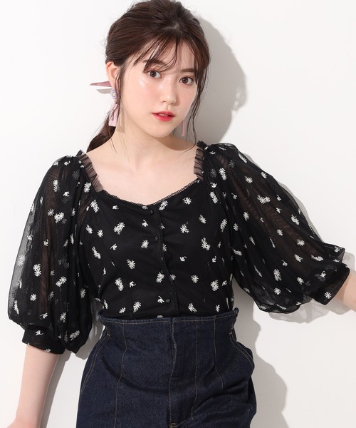one after another NICE CLAUP(ワンアフターアナザーナイスクラップ)の「マーガレット刺繍ブラウス(シャツ/ブラウス・レディース・ライトグレー/ブラック/アイボリー・FREE)」の3枚目の写真