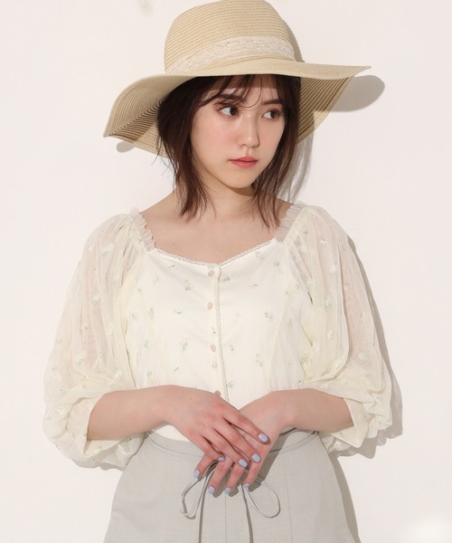one after another NICE CLAUP(ワンアフターアナザーナイスクラップ)の「マーガレット刺繍ブラウス(シャツ/ブラウス・レディース・ライトグレー/ブラック/アイボリー・FREE)」の5枚目の写真