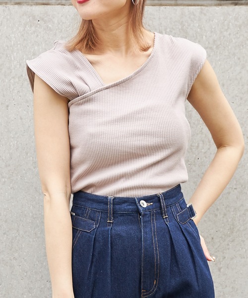 FUN.TRINITY（ファン トリニティー）の「アシメショルダータンク（タンクトップ・レディース・ブラック/ベージュ/グリーン・M）」の3枚目の写真