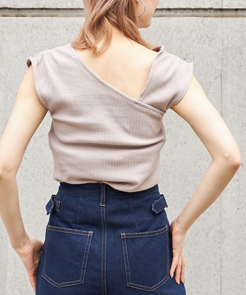 FUN.TRINITY（ファン トリニティー）の「アシメショルダータンク（タンクトップ・レディース・ブラック/ベージュ/グリーン・M）」の21枚目の写真