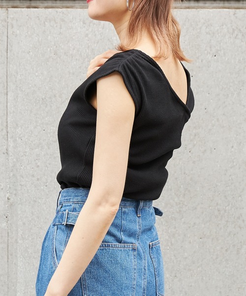 FUN.TRINITY（ファン トリニティー）の「アシメショルダータンク（タンクトップ・レディース・ブラック/ベージュ/グリーン・M）」の17枚目の写真