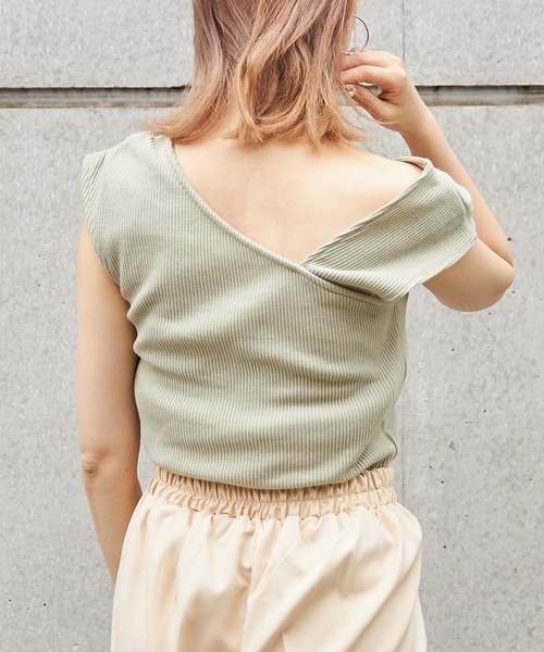 FUN.TRINITY（ファン トリニティー）の「アシメショルダータンク（タンクトップ・レディース・ブラック/ベージュ/グリーン・M）」の11枚目の写真