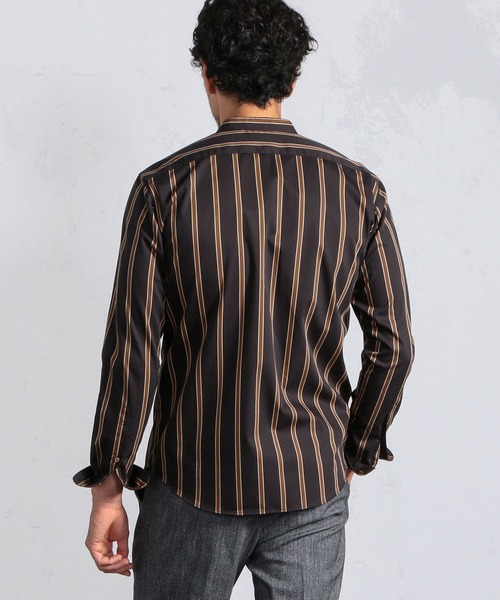 MEN'S BIGI(メンズビギ)の「ワイドストライプ バンドカラーシャツ〈イージーケア〉(シャツ/ブラウス・メンズ・ブラック・01/02/03/04)」の2枚目の写真