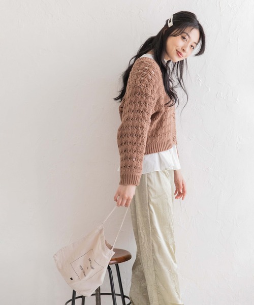 Mysa&Liina(ミーサリーナ)の「メッシュスカシ柄ニットカーディガン(カーディガン/ボレロ・レディース・ブラック/ブラウン/オフホワイト/ブルー・M)」の8枚目の写真