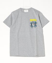 Sync.（スィンク）の「Sync. 【D*FACE】 TEE "BEHIND BARS"（Tシャツ/カットソー）」
