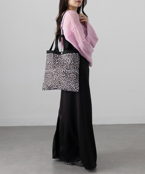 Drifter（ドリフター）の「【Drifter】ELEMENTARY TOTE 軽量ナイロン2WAYトートバッグ ドリフター（トートバッグ・レディース・ベージュ/ブラック/アニマル/その他/ダークブラウン/その他2/ベージュ系その他2/その他4/その他3/グリーン/その他5/その他8/レオパード/その他6/その他7・FREE）」の18枚目の写真