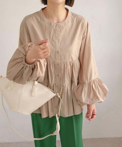 ＡＮＤＪ（アンドジェイ）の「2WAYボリュームスリーブティアードブラウス（シャツ/ブラウス・レディース・ホワイト/ピンク/ミント/ライトベージュ・M）」の2枚目の写真