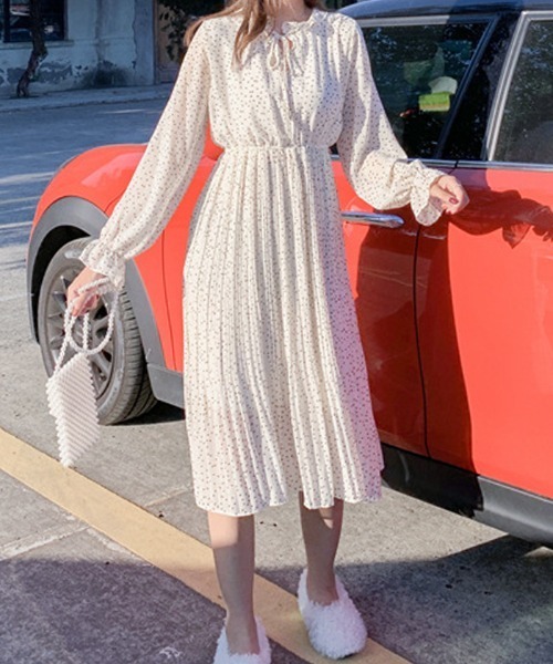 ABYS（アビス）の「ネックリボンドットワンピース（ワンピース・レディース・ホワイト/ブラック・FREE）」の5枚目の写真