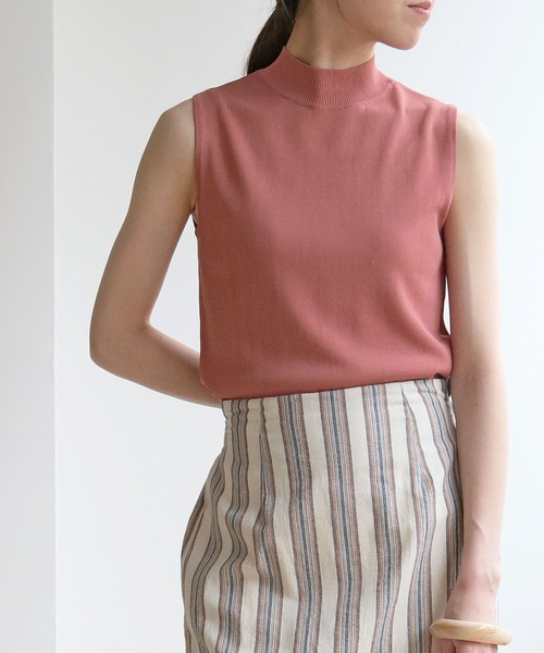 HER CLOSET(ハークローゼット)の「【cheriella】イージーケアドライタッチノースリーブサマーニット(ニット/セーター・レディース・ホワイト/ブラック/ピンク/ブルー/スモークピンク/グレイッシュベージュ・M)」の6枚目の写真