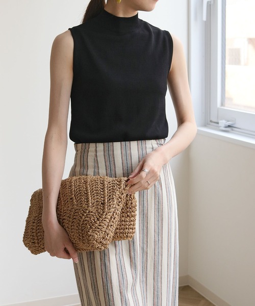 HER CLOSET(ハークローゼット)の「【cheriella】イージーケアドライタッチノースリーブサマーニット(ニット/セーター・レディース・ホワイト/ブラック/ピンク/ブルー/スモークピンク/グレイッシュベージュ・M)」の3枚目の写真