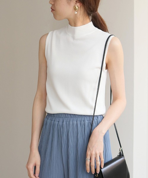 HER CLOSET(ハークローゼット)の「【cheriella】イージーケアドライタッチノースリーブサマーニット(ニット/セーター・レディース・ホワイト/ブラック/ピンク/ブルー/スモークピンク/グレイッシュベージュ・M)」の12枚目の写真