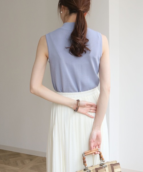 HER CLOSET(ハークローゼット)の「【cheriella】イージーケアドライタッチノースリーブサマーニット(ニット/セーター・レディース・ホワイト/ブラック/ピンク/ブルー/スモークピンク/グレイッシュベージュ・M)」の9枚目の写真