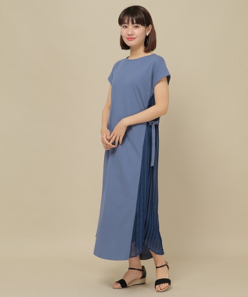 脇プリーツワンピース ワンピース Ikka イッカ のファッション