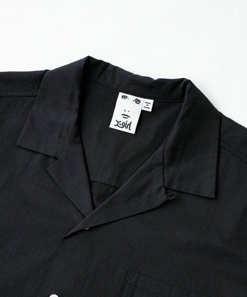 X-girl（エックスガール）の「CHUBBY OVAL LOGO OPEN COLLAR SHIRT（シャツ/ブラウス・レディース・ブラック/ベージュ/グリーン/ライトパープル・MEDIUM/SMALL）」の5枚目の写真
