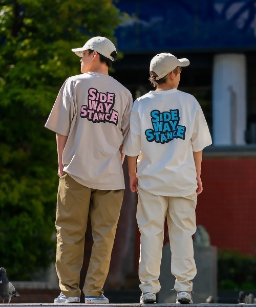 SIDEWAY STANCE（サイドウェイスタンス）の「【SIDEWAY STANCE】スケボー＆ロゴ プリント 半袖Tシャツ（Tシャツ/カットソー・メンズ・グレイッシュベージュ/ブラック/ホワイト/モスグリーン/チャコール/パープル・LARGE/X-LARGE/MEDIUM）」の20枚目の写真