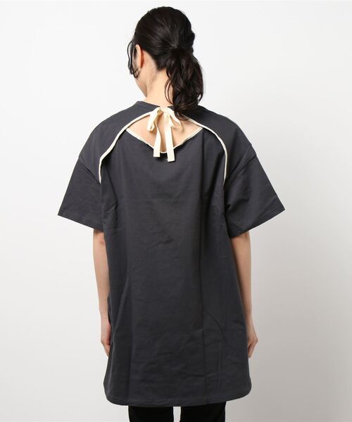 ROSE BUD（ローズバッド）の「背中リボンチュニック（チュニック・レディース・ホワイト/グレー/カーキ・FREE）」の5枚目の写真