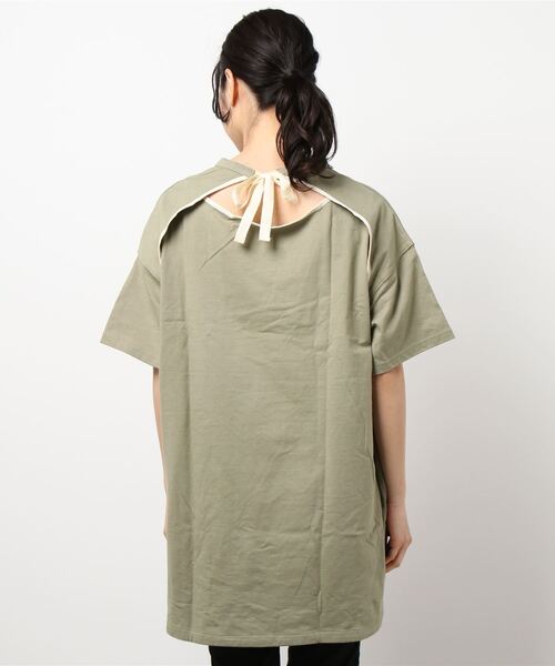 ROSE BUD（ローズバッド）の「背中リボンチュニック（チュニック・レディース・ホワイト/グレー/カーキ・FREE）」の7枚目の写真
