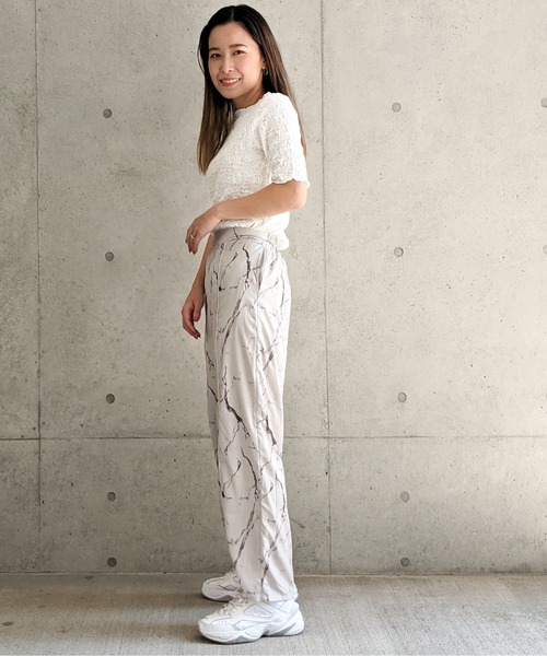 Per sist ence（パーシエンス）の「Per sist ence/パーシエンス　大理石プリント ストレートパンツ（その他パンツ・レディース・アイボリー/オレンジ/グレー・FREE）」の17枚目の写真
