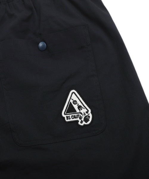 Design Tshirts Store graniph(デザイン ティーシャツ ストア グラニフ)の「ビューティフルシャドーコーション|ショートパンツ(その他パンツ・メンズ・ネイビー・SMALL/MEDIUM/LARGE)」の3枚目の写真