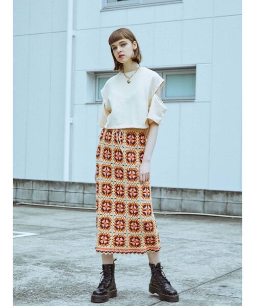 jouetie(ジュエティ)の「クロップドシャーリング2WAYトップス(Tシャツ/カットソー・レディース・オフホワイト/ブラック/ピンク・MEDIUM)」の15枚目の写真