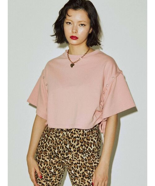 jouetie(ジュエティ)の「クロップドシャーリング2WAYトップス(Tシャツ/カットソー・レディース・オフホワイト/ブラック/ピンク・MEDIUM)」の17枚目の写真