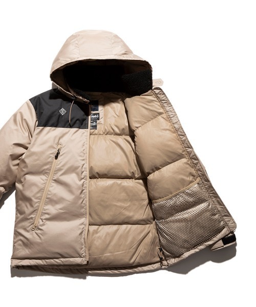 ROARK REVIVAL（ロアークリバイバル）の「【ROARK】ROARK x WILDTHINGS - HAPPY JACKET 2TONE（ダウンジャケット/コート・メンズ・ベージュ/ブラック・MEDIUM/X-LARGE/LARGE）」の17枚目の写真