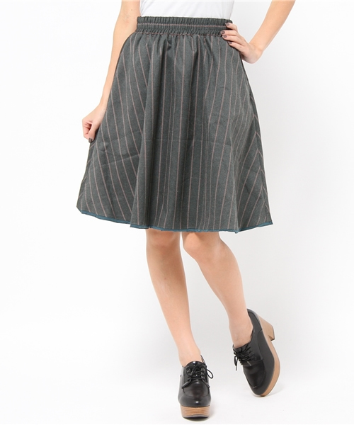 one after another NICE CLAUP（ワンアフターアナザーナイスクラップ）の「【ナイスクラップ】リバーシブルスカート（スカート・レディース・グレー/グリーン/レッド・FREE）」の2枚目の写真