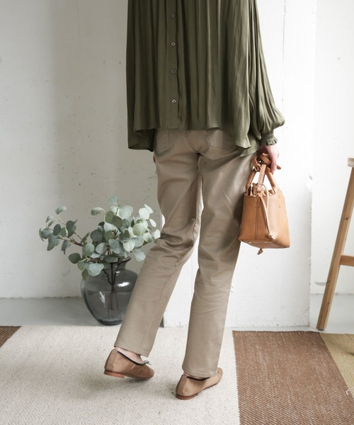 URBAN RESEARCH DOORS(アーバンリサーチドアーズ)の「コットンストレッチ5Pパンツ(その他パンツ・レディース・ベージュ/ナチュラル/グリーン系その他・36/38)」の21枚目の写真