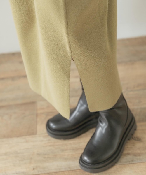 ITEMS URBANRESEARCH（アイテムズ アーバンリサーチ）の「クルーネックニットロングワンピース（ワンピース・レディース・オフホワイト/グリーン/ブラック/イエロー/ベージュ・FREE）」の9枚目の写真