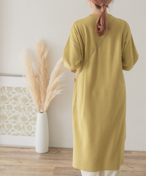 ITEMS URBANRESEARCH（アイテムズ アーバンリサーチ）の「クルーネックニットロングワンピース（ワンピース・レディース・オフホワイト/グリーン/ブラック/イエロー/ベージュ・FREE）」の21枚目の写真