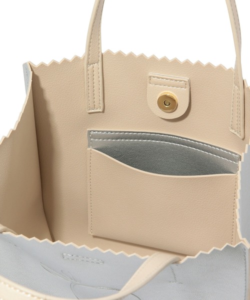 ROPE' PICNIC(ロペピクニック)の「【INIC Coffee×ROPE' PICNIC】メタリックエンボスミドルトートバッグ(トートバッグ・レディース・ゴールド/シルバー・FREE)」の8枚目の写真