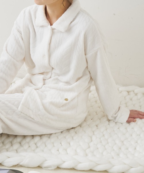 TERRITOIRE（テリトワール）の「LADIES ふんわりシャーリングパジャマ 上下セット（ルームウェア/パジャマ・レディース・チャコールグレー/ピンク/ネイビー/オフホワイト・FREE）」の14枚目の写真