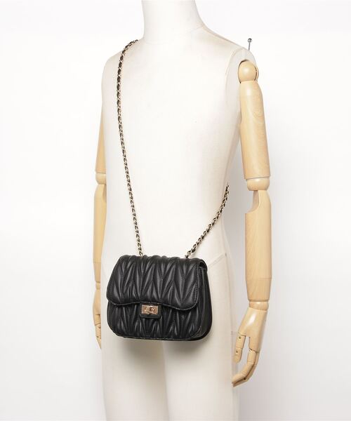 WEGO(ウィゴー)の「WEGO/キルティングショルダーバッグ(ショルダーバッグ・レディース・ブラック/アイボリー・FREE)」の5枚目の写真