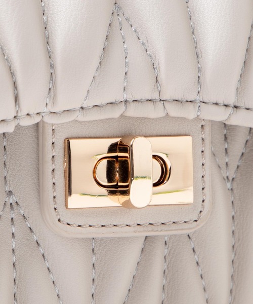 WEGO(ウィゴー)の「WEGO/キルティングショルダーバッグ(ショルダーバッグ・レディース・ブラック/アイボリー・FREE)」の17枚目の写真