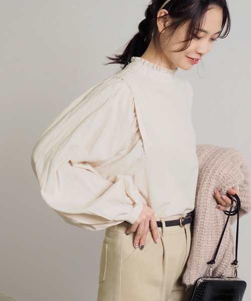 Crisp（クリスプ）の「ボリュームスリーブブラウス（シャツ/ブラウス・レディース・ホワイト/アイボリー・FREE）」の9枚目の写真