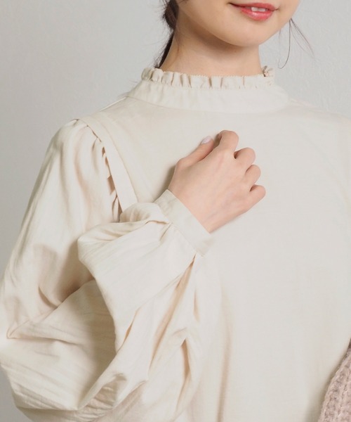 Crisp（クリスプ）の「ボリュームスリーブブラウス（シャツ/ブラウス・レディース・ホワイト/アイボリー・FREE）」の11枚目の写真