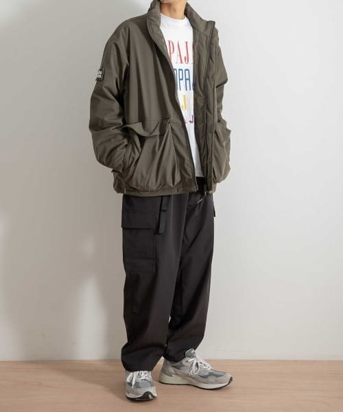 URBAN RESEARCH（アーバンリサーチ）の「Abu Garcia　MILITARY PADDING JACKET（ダウンベスト・メンズ・ブラック/オリーブ・MEDIUM/LARGE）」の5枚目の写真