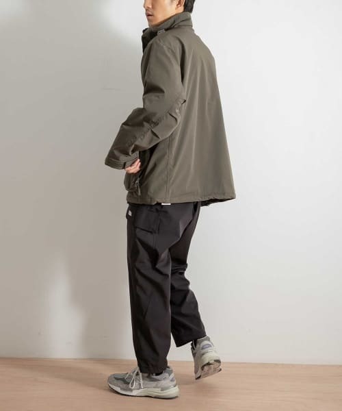 URBAN RESEARCH（アーバンリサーチ）の「Abu Garcia　MILITARY PADDING JACKET（ダウンベスト・メンズ・ブラック/オリーブ・MEDIUM/LARGE）」の7枚目の写真