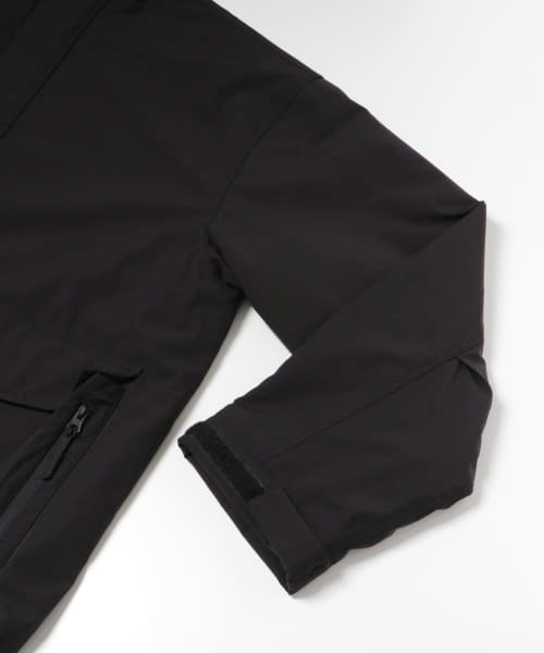 URBAN RESEARCH（アーバンリサーチ）の「Abu Garcia　MILITARY PADDING JACKET（ダウンベスト・メンズ・ブラック/オリーブ・MEDIUM/LARGE）」の18枚目の写真