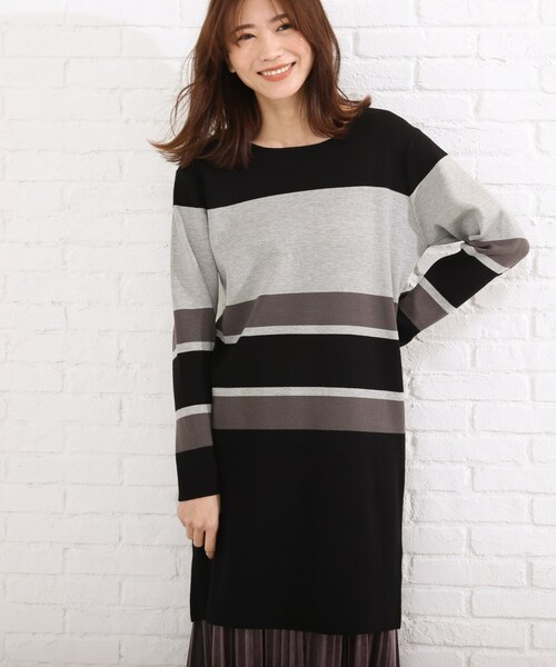SHOO・LA・RUE（シューラルー）の「◆マルチボーダーニットワンピース（ワンピース・レディース・ブラック系2/ダークブラウン系2/ダークグリーン系2・03/02/04）」の2枚目の写真