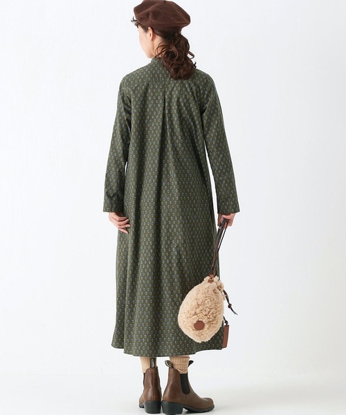 Sunny clouds(サニークラウズ)の「サニークラウズ 青い鳥と青い花の小紋ワンピース〈レディース〉(ワンピース・レディース・カーキ・MEDIUM/LARGE/X-LARGE/XX-LARGE/NM)」の8枚目の写真