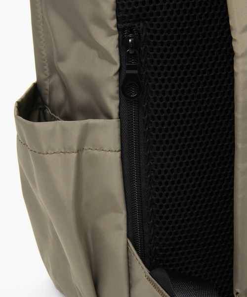 LEPSIM（レプシィム）の「【わくわくワーク】撥水PCポケットリュック　255481（バックパック/リュック・レディース・ブラウン/ブラック・ONE SIZE）」の6枚目の写真