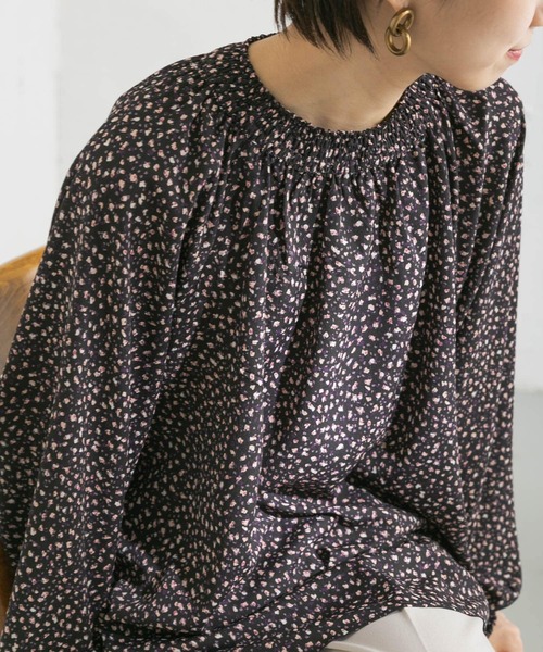 URBAN RESEARCH(アーバンリサーチ)の「ランダムドットシャーリングブラウス(Tシャツ/カットソー・レディース・キャメル/ブラック・FREE)」の12枚目の写真