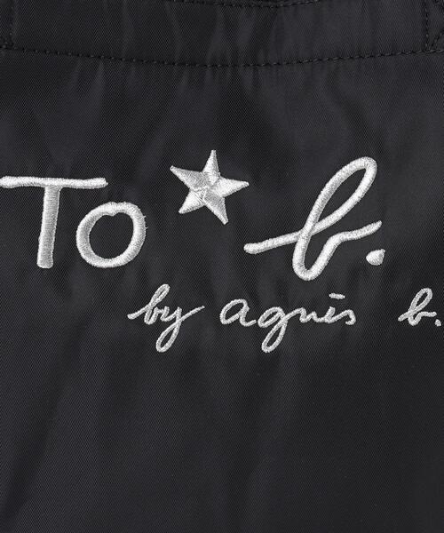 To b. by agnes b.(トゥービーバイアニエスベー)の「ロゴ 刺繍 ミニ トートバッグ(トートバッグ・レディース・ブラック・UNI)」の2枚目の写真
