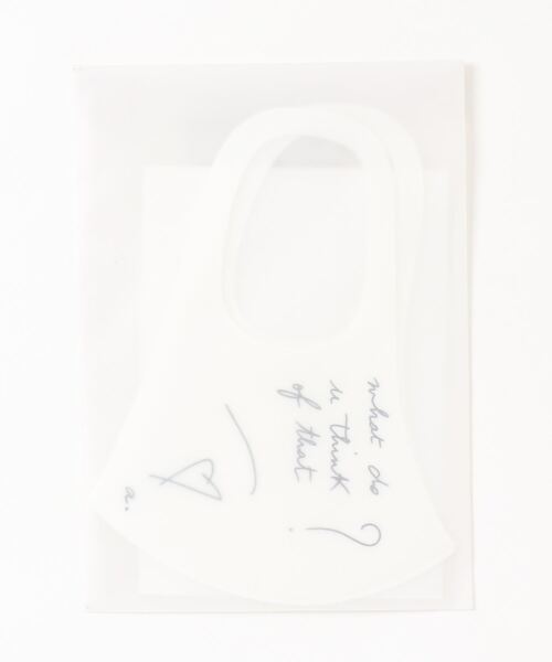 To b. by agnes b.（トゥービーバイアニエスベー）の「WQ92 MASK メッセージファッションマスク（マスク・レディース・ホワイト・UNI）」の3枚目の写真