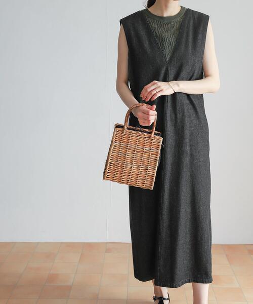 URBAN RESEARCH DOORS（アーバンリサーチドアーズ）の「デニムジャンパースカート（ワンピース・レディース・インディゴブルー/ホワイト系その他/ブラック/ブルー系その他・1/0）」の14枚目の写真