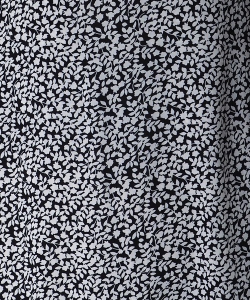 Riberry(リベリー)の「裾切替フレア小花柄キャミワンピース(ワンピース・レディース・ネイビー/イエロー/ブルー・MEDIUM)」の17枚目の写真
