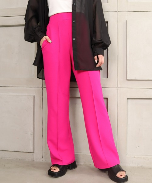 moment+（モーメントプラス）の「カットソーセンターシームストレートカラーパンツ（その他パンツ・レディース・ブラック/レッド/ピンク/ターコイズブルー/オレンジ/ブルー/グリーン・M）」の5枚目の写真