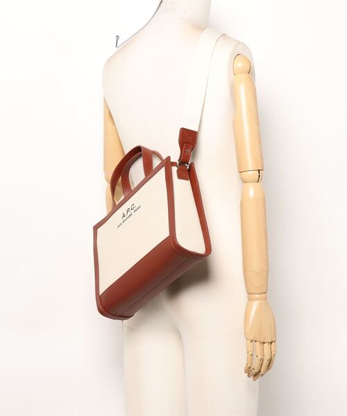 A.P.C.（アーペーセー）の「SHOPPING CAMILLE SMALL 22P（トート