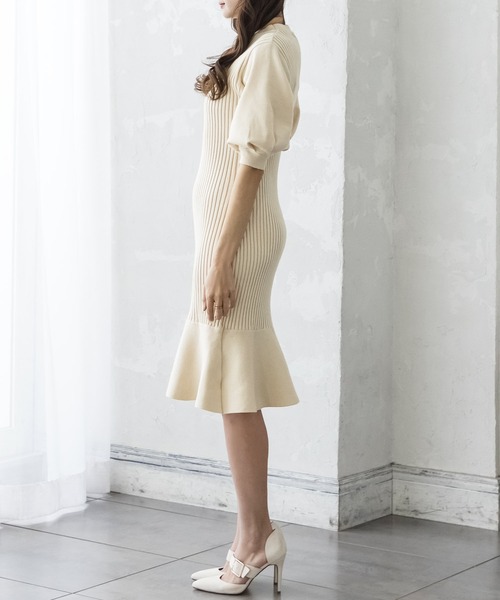 Julia Boutique（ジュリアブティック）の「ミディアム丈・バルーン五分袖マーメイドニットワンピース/22000（ワンピース・レディース・ベージュ/ブラック/グレイッシュベージュ/ミント/アイボリー/ピンク・MEDIUM）」の14枚目の写真